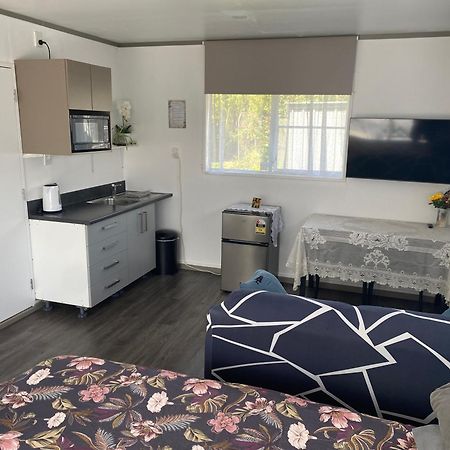 Self Contained En-Suite Private Bathroom, Private Entrance, Close To Shops & Hospital Homestay Hamilton Kültér fotó