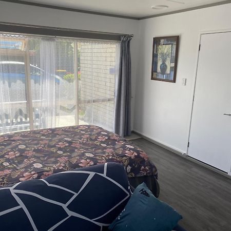 Self Contained En-Suite Private Bathroom, Private Entrance, Close To Shops & Hospital Homestay Hamilton Kültér fotó