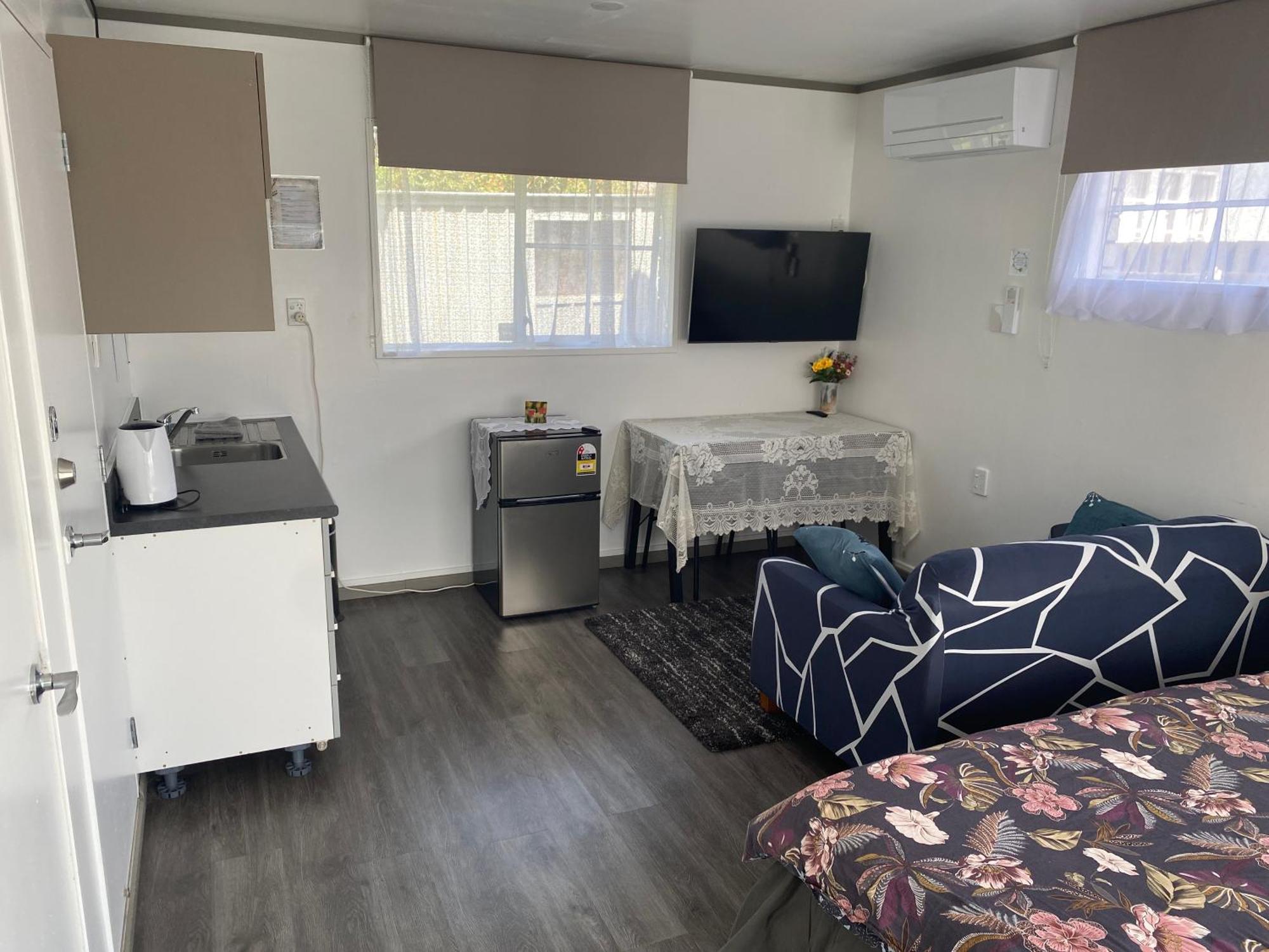 Self Contained En-Suite Private Bathroom, Private Entrance, Close To Shops & Hospital Homestay Hamilton Kültér fotó