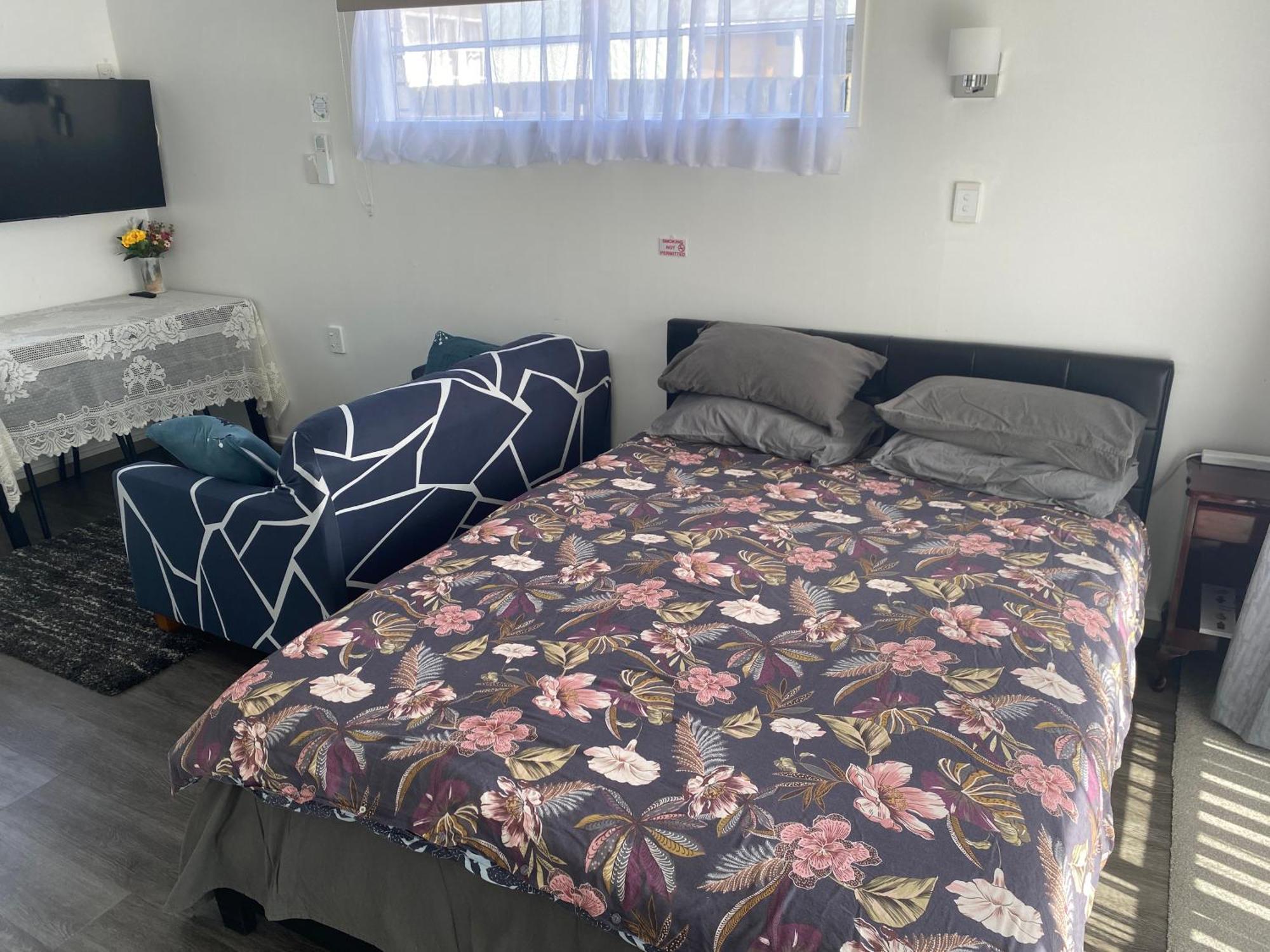 Self Contained En-Suite Private Bathroom, Private Entrance, Close To Shops & Hospital Homestay Hamilton Kültér fotó